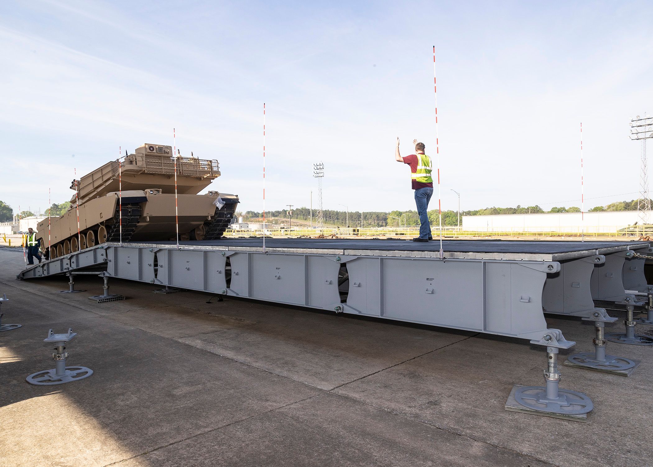 US Army seeking manufacturer to license heavy vehicle rail ramp kit